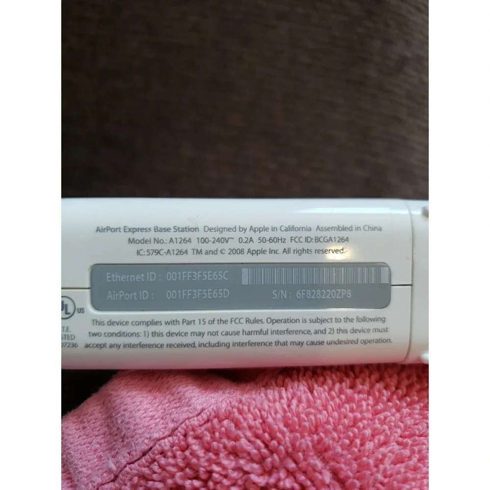 Apple AirPort Express‎ 802.11n Wi-Fi Base Station Model A1264